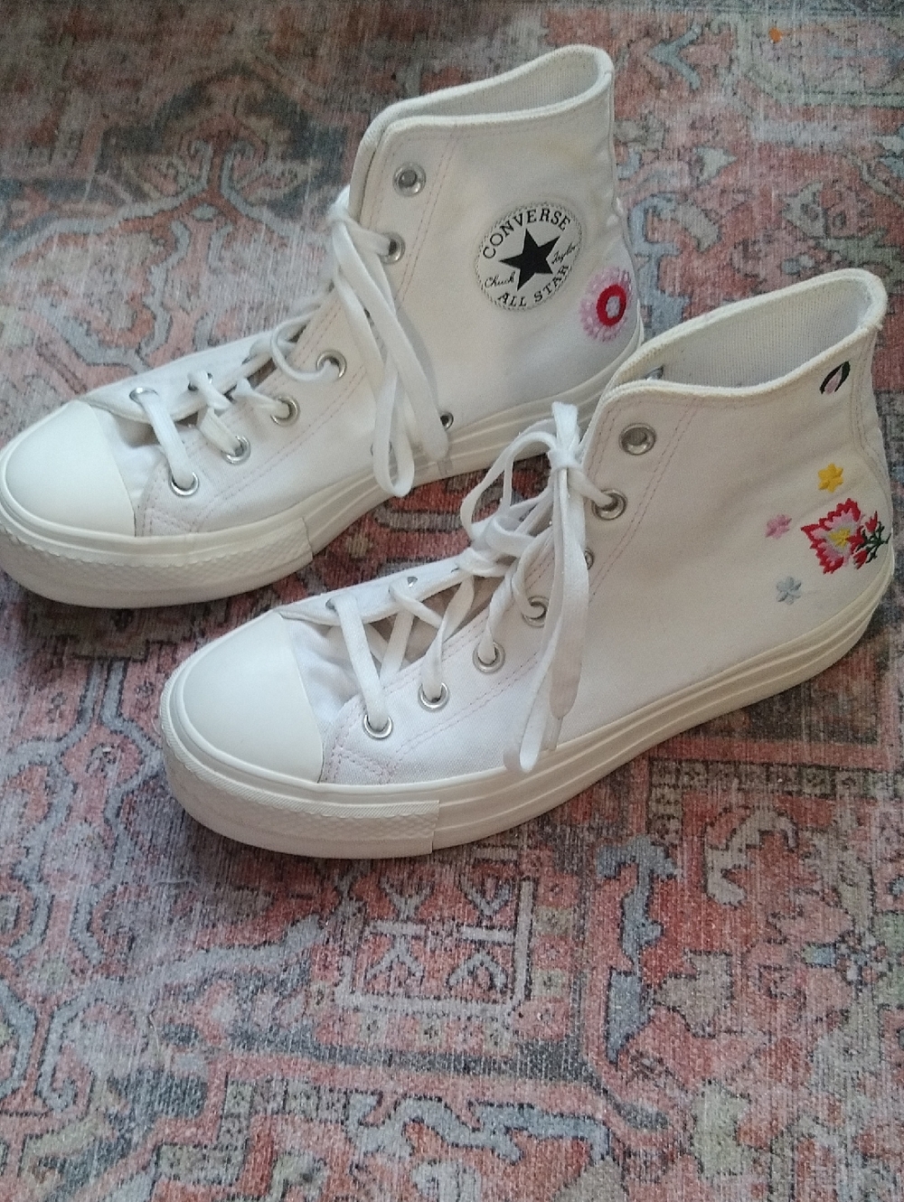 Converse White High-Tops Platforms Colorful Embroidered Festival Flowers - 7/9 - Picture 1 of 8